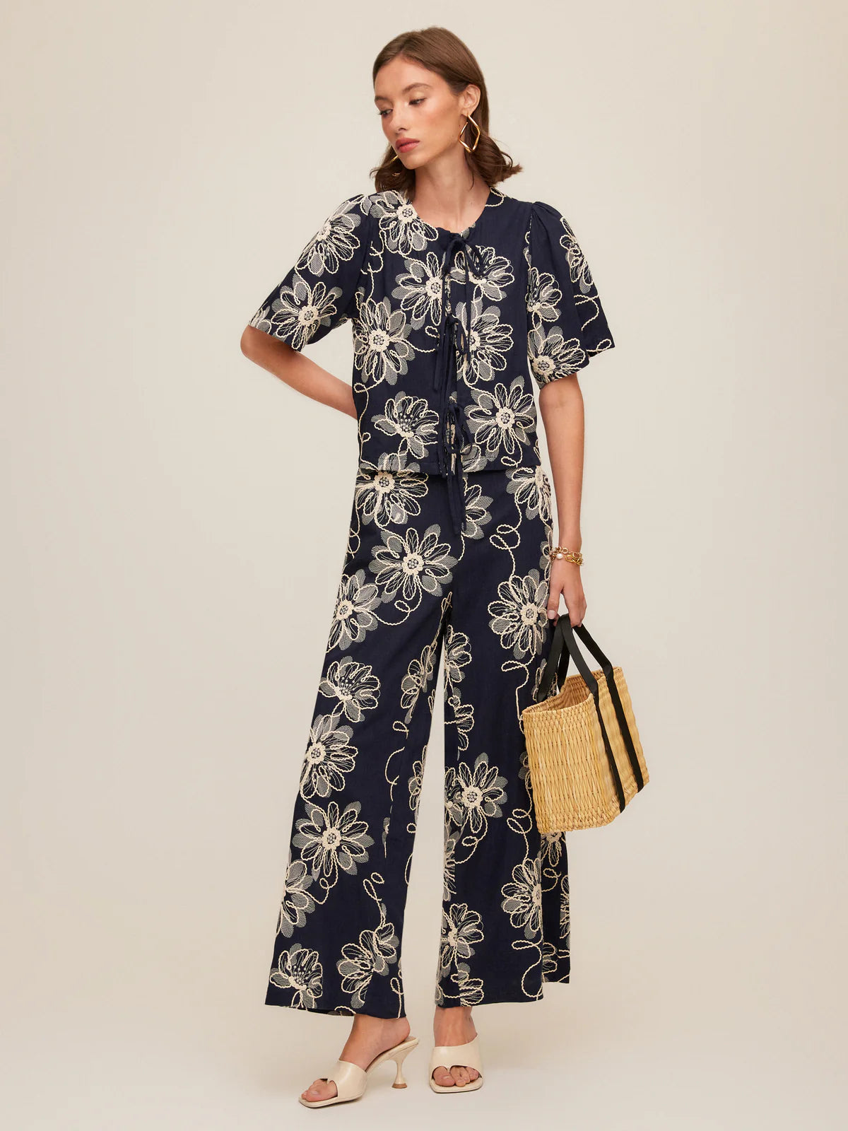FIFTEEN TWENTY NADINE EMBROIDERED BOW DETAIL TOP