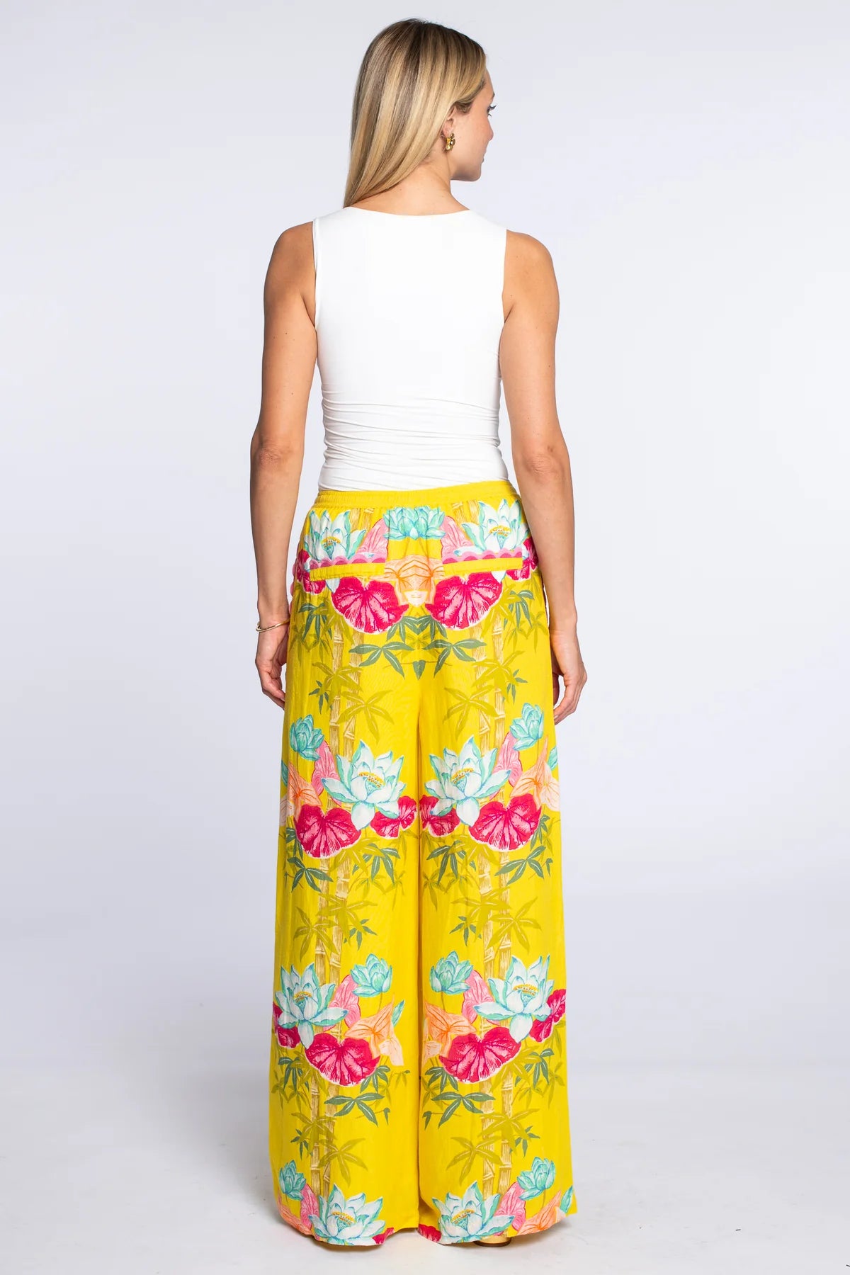 ELIZABETH JAMES Presley Pants in Tropical Bamboo