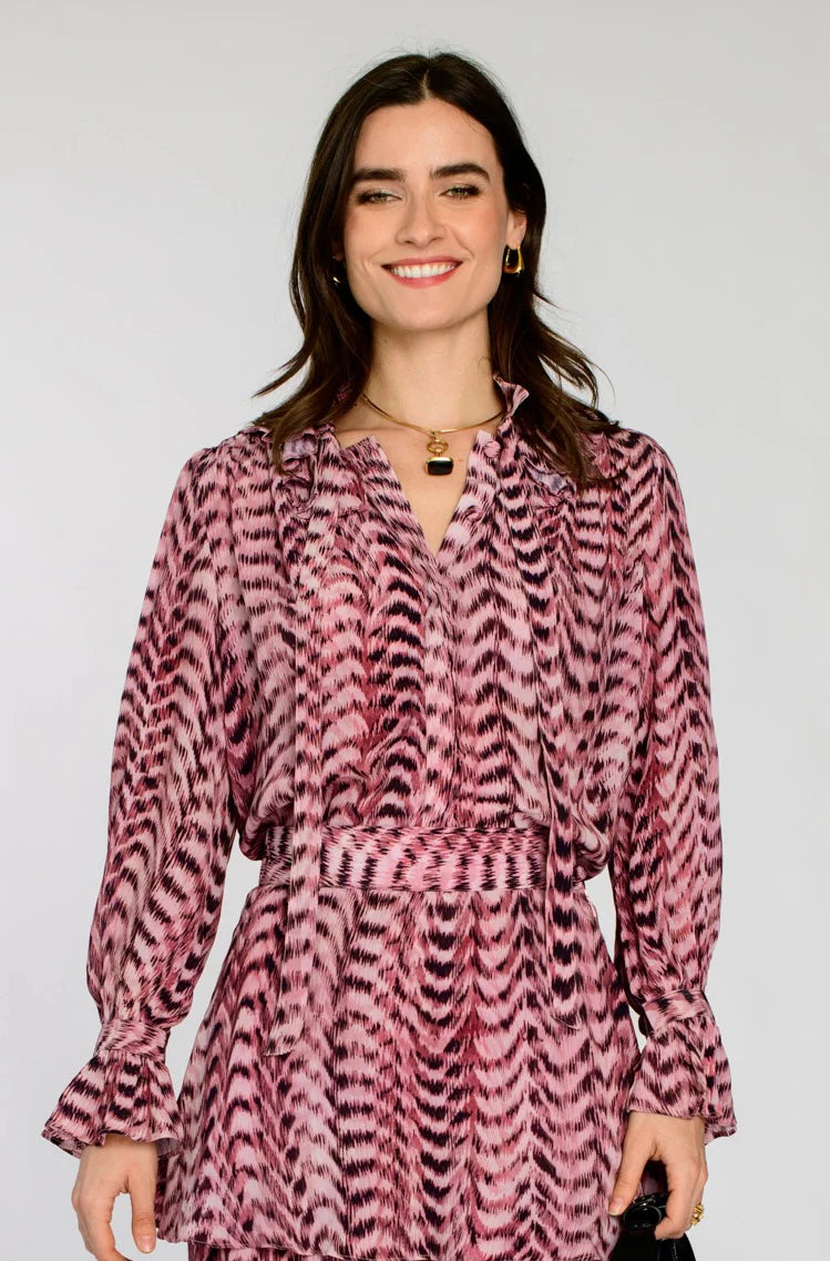 Farrow Top in Abstract Zig Zag