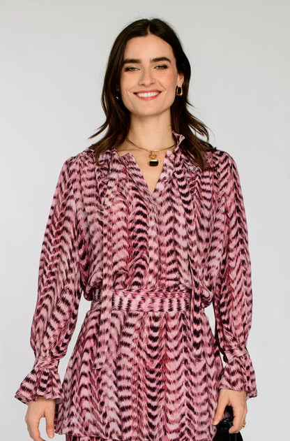 Farrow Top in Abstract Zig Zag