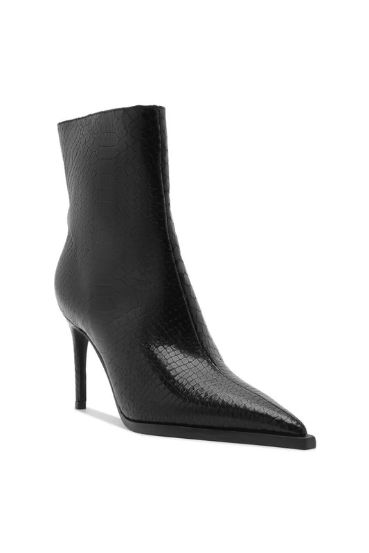 Mary textured leather ankle boot - black