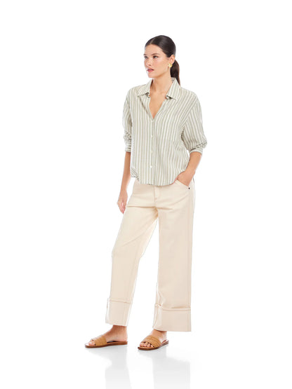 LEIGHTON RUCHED SLEEVE SHIRT