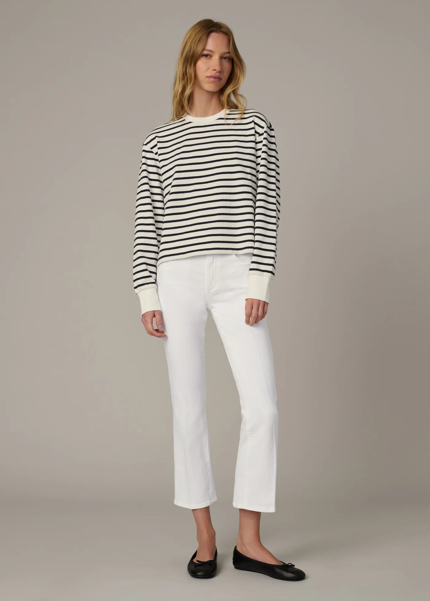 Joe’s Jeans The Callie Cropped Bootcut - in white