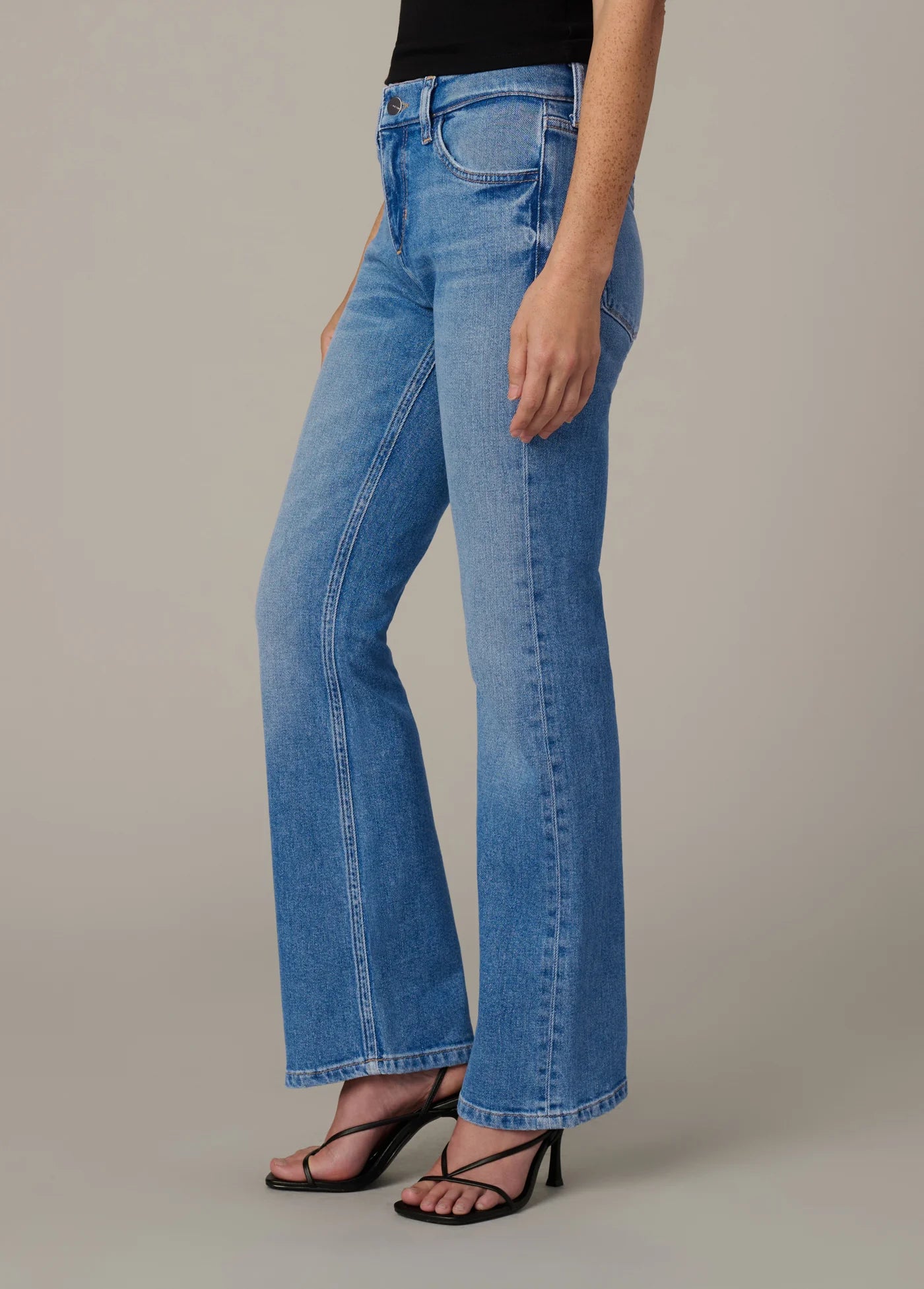 Joe’s Jeans The Provocateur Petite Bootcut - Steadfast