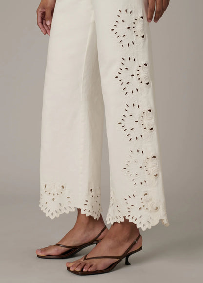 JOE’S THE MIA WITH BRODERIE
HIGH RISE WIDE LEG ANKLE