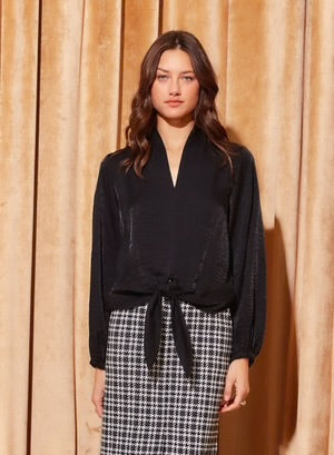 Scarlet Tie Front Top